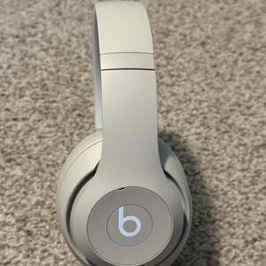 Beats Studio Pro Premium Wireless Noise Cancelling Headphones - Sandstone